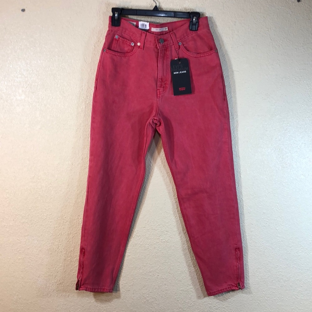 Levi’s Strauss High Rise Mom Jeans  27 Pink